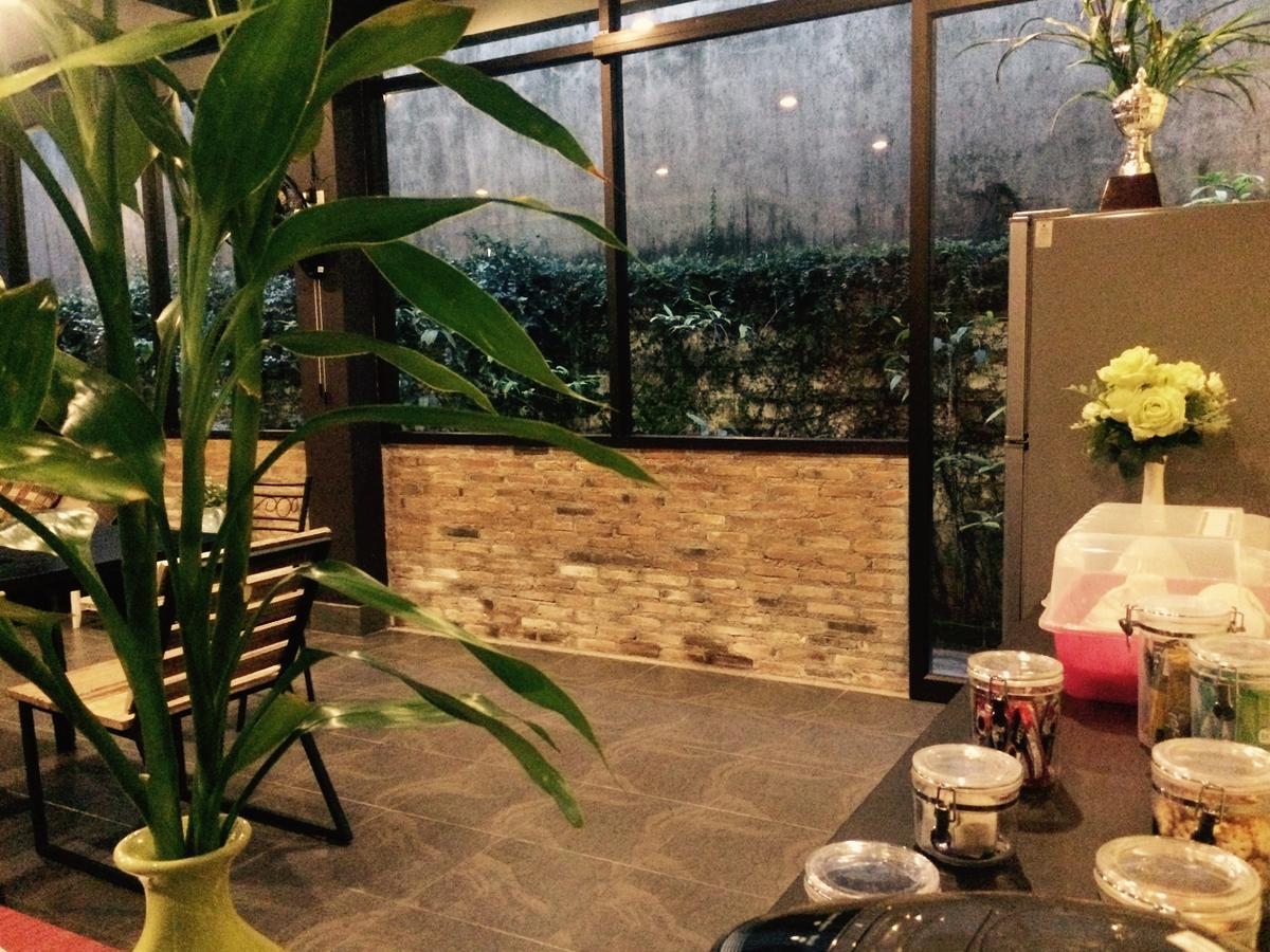 Mo De Loft Hotel Talat Yai Екстериор снимка
